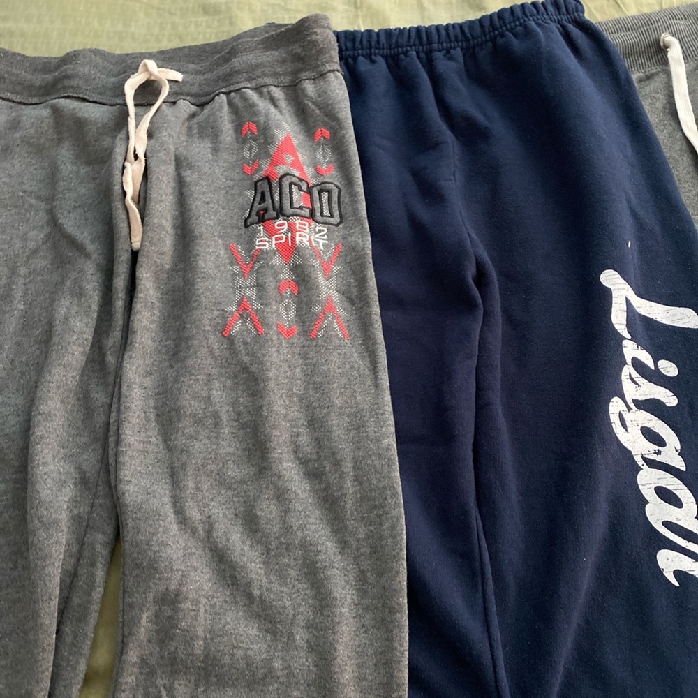 Sweatpants - Picture 2 of 3